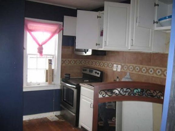 4th image of 3720 N 41st St