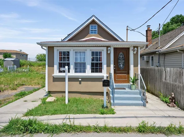 102-03 Rau Court, Howard Beach, NY 11414