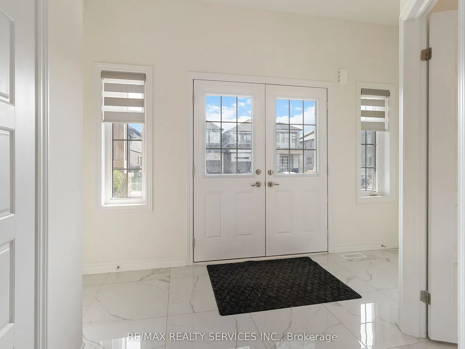 4 bed, $3,300 — Photo 3