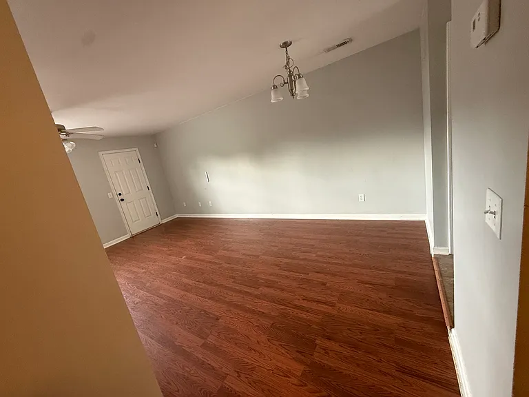 9084 Haileys Pond Dr — Photo 11