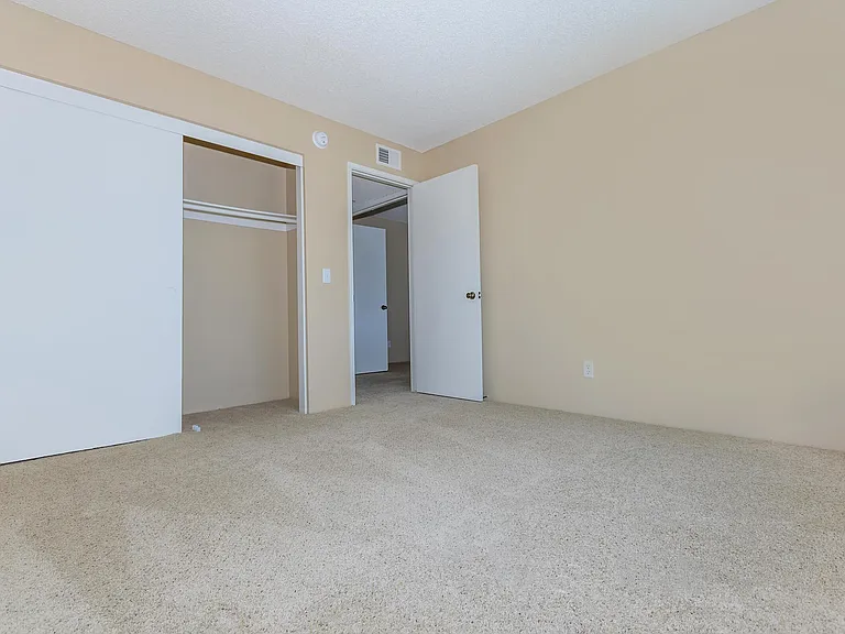 Park City Apartment Homes — Photo 35