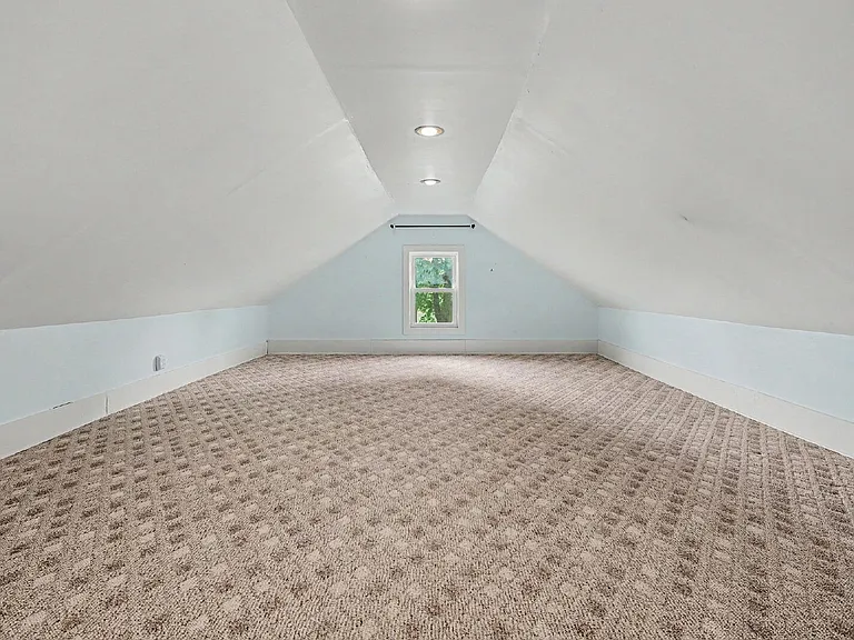 5749 Upton Rd — Photo 18