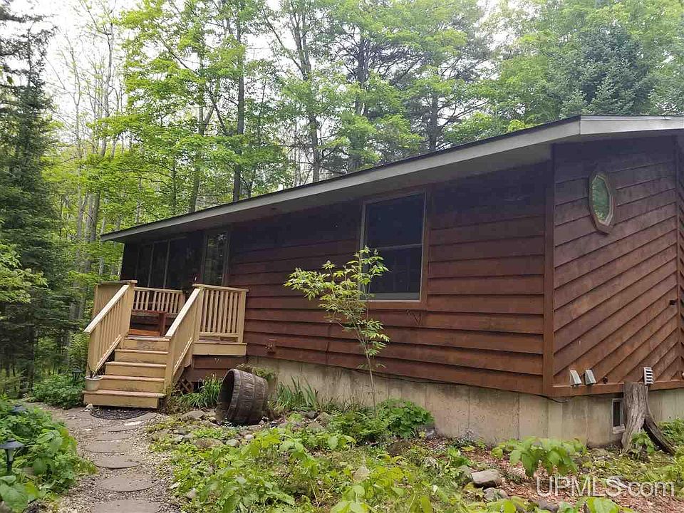 1st image of 157 Sugar Bush Dr