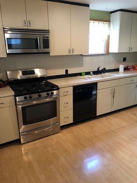 2nd image of 7130 Caldwell Ave