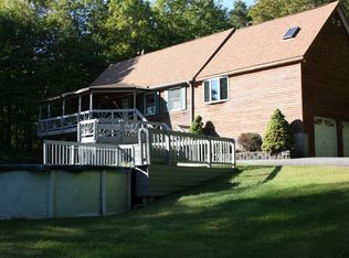 418 Colfax Rd, Cambridge, NY 12816