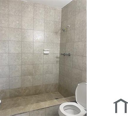 5th image of 3291 NW 15th Ct