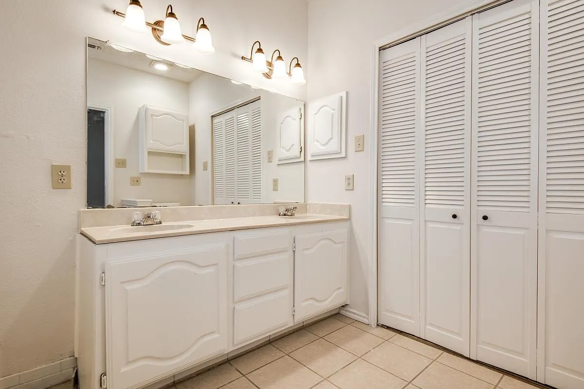 3 bed, 1664 sqft, $2,500 — Photo 3