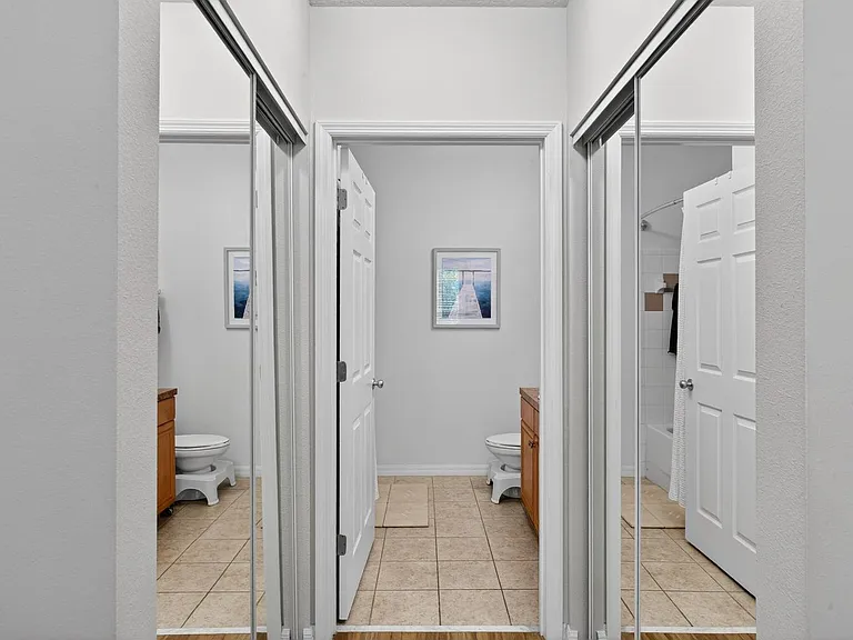 1185 SW 9th Rd #212 — Photo 20
