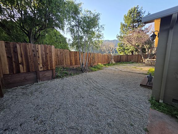 5th image of 1303 Solano Dr