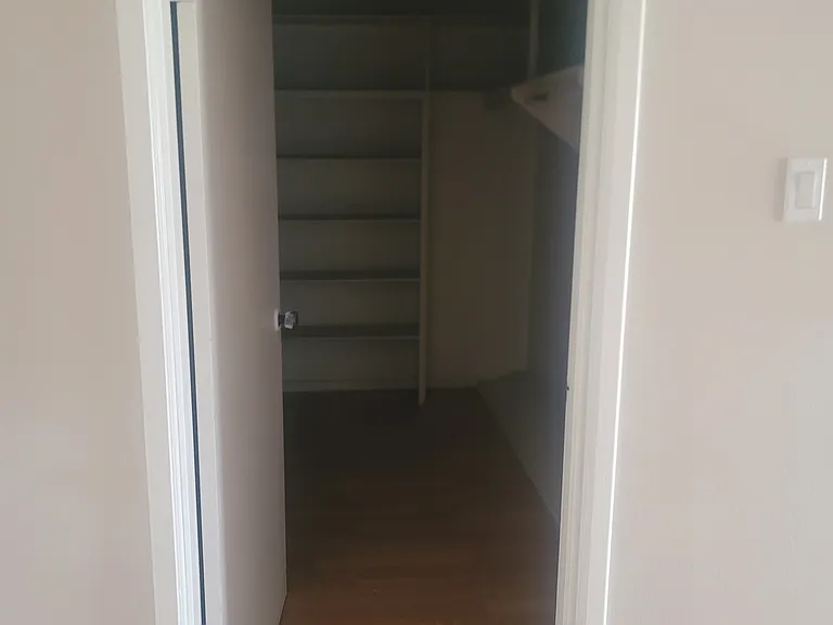 3208 Leeds St — Photo 1