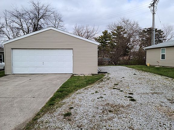 dbl lot with garage and shop