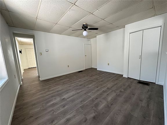 3rd image of 719 Stella St