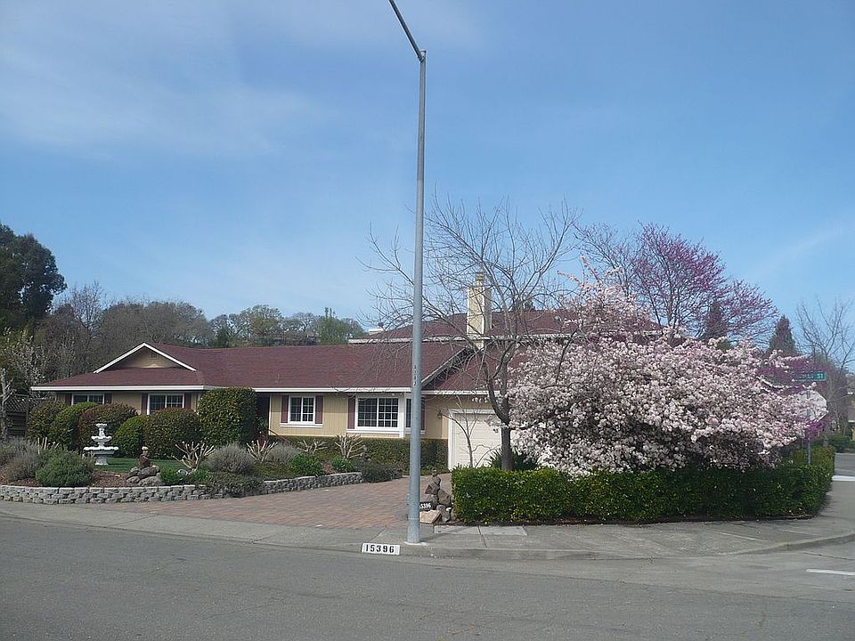 2nd image of 15396 Thomas St