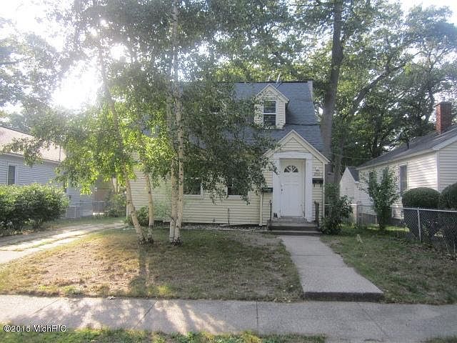 1st image of 2501 Westwood St