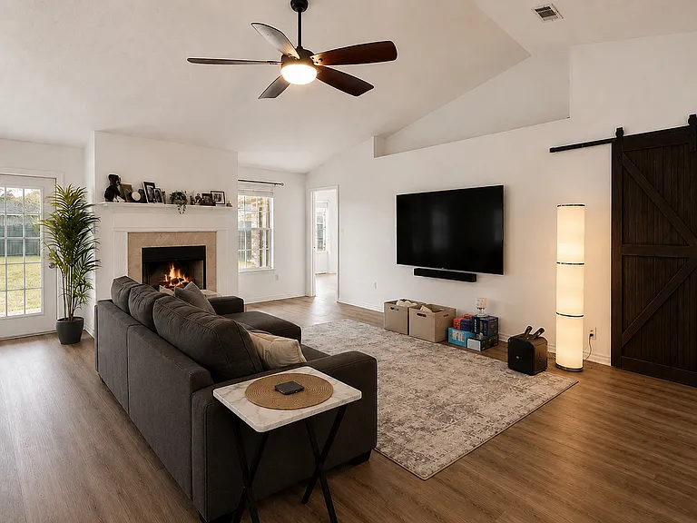 9655 Parker Lake Cir — Photo 11