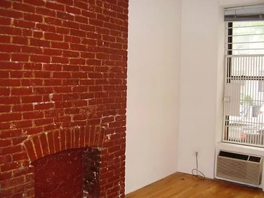 Rented by Rent Manhattan | media 2