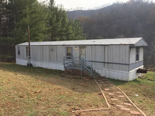 443 Stone Rd, Racine, WV 25154