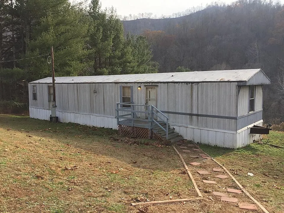 443 Stone Rd photo 1