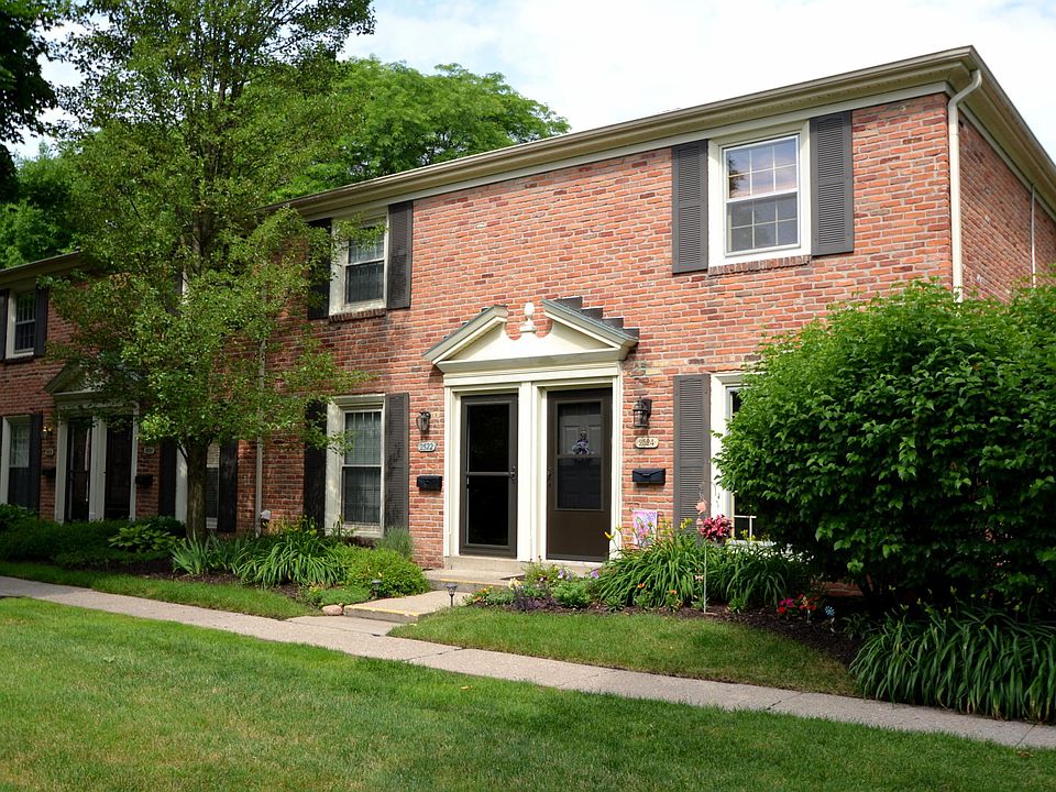 1st image of 2522 Village Dr SE #109