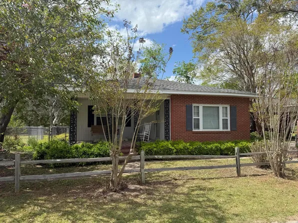 641 S Masonic Street, Millen, GA 30442
