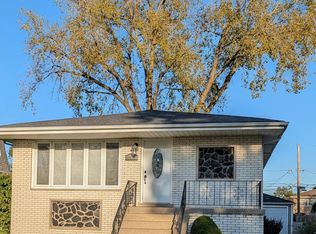 10607 S 81st Ct, Palos Hills, IL 60465