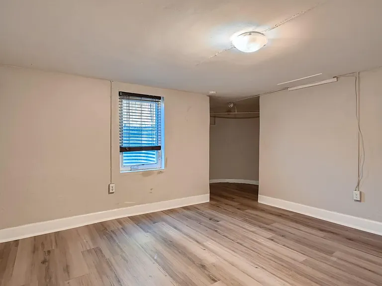499 Fox St #BASEMENT — Photo 6