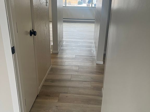 4th image of 723 11th Ave S #723