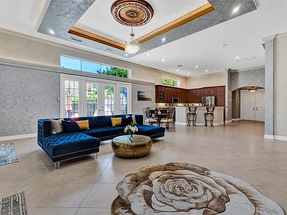 4th image of 7179 Vesuvio Place
