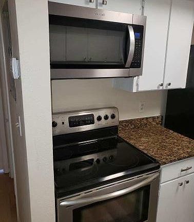 4th image of 3105 W Horatio St Unit 24