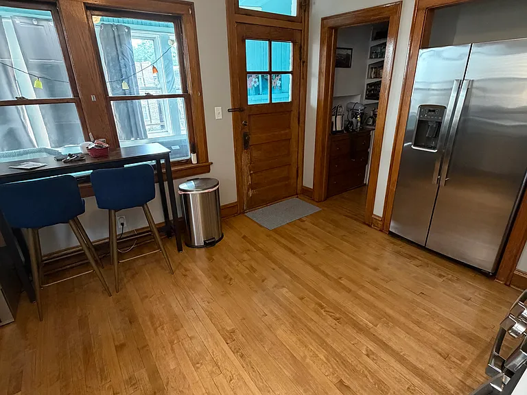 2452 N Hamlin Ave #2 — Photo 3