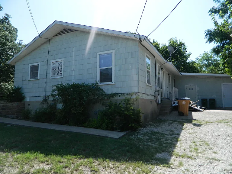 4501 Lareina Dr — Photo 2
