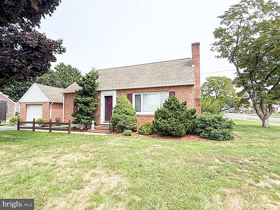 2nd image of 571 Highland Ave