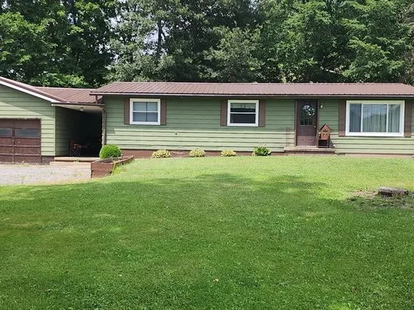 1399 Brookville St, Fairmount City, PA 16224