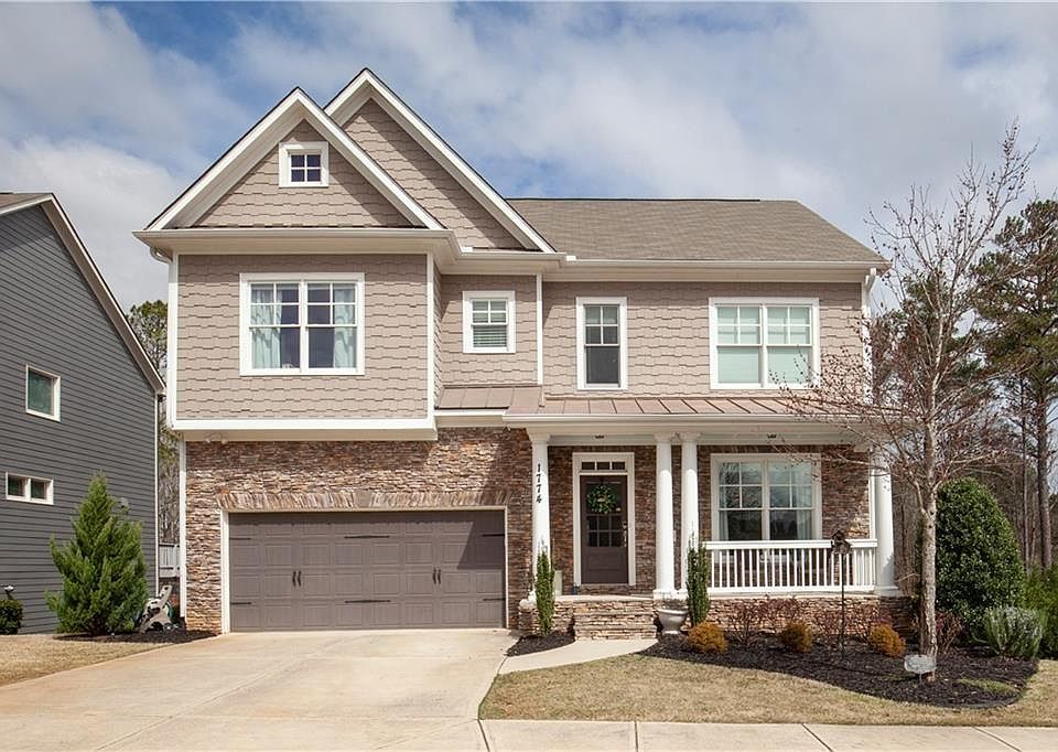 1st image of 1774 Grand Oaks Dr