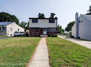 484 Hilltop Ave, Keyport, NJ 07735