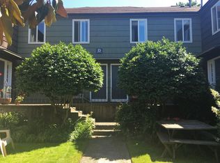 305 NE 61st Ave #D01A, Portland, OR