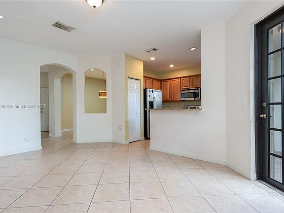 4th image of 10261 NW 32nd Ter #10261