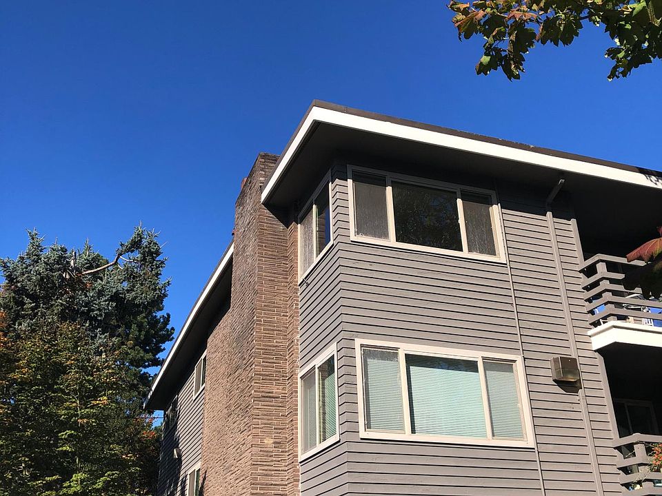 1st image of 4740 40th Ave NE