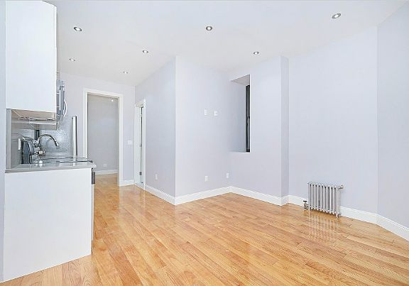3rd image of 854 W 180th St APT 2E