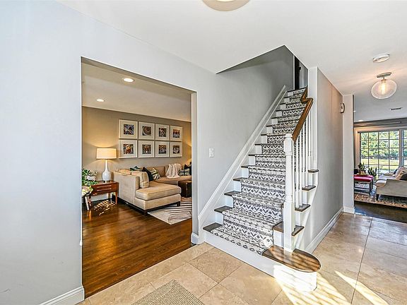 3rd image of 27 Village Ln
