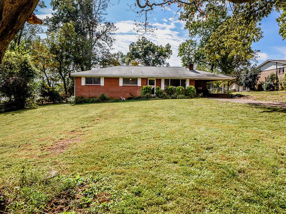 1st image of 2379 Skyview Dr