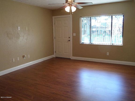 3rd image of 5802 Westport Dr
