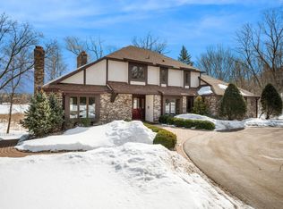 1901 Timberline Spur, Minnetonka, MN 55305