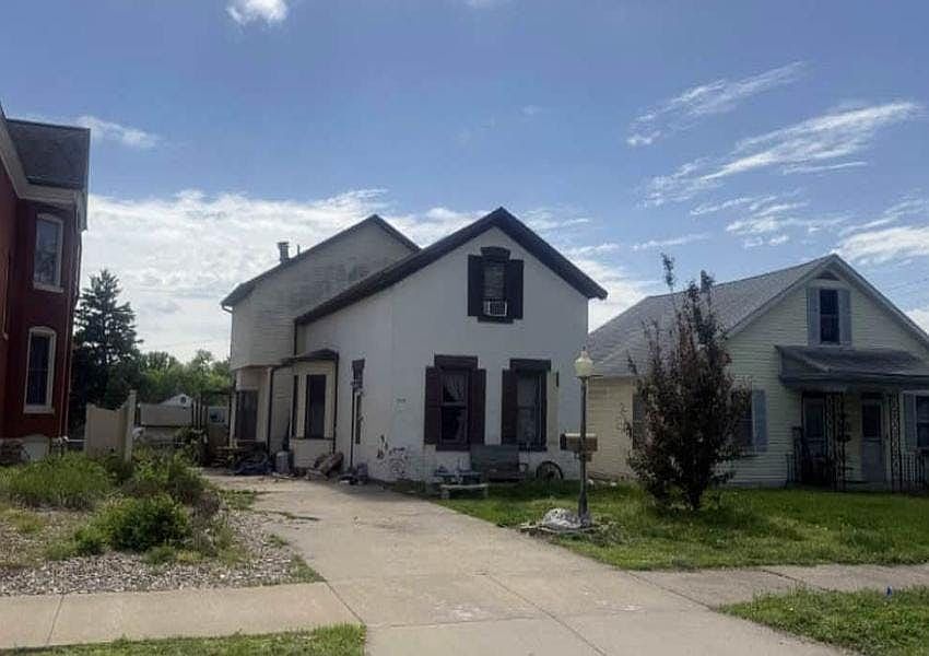 1st image of 1012 Payson Ave