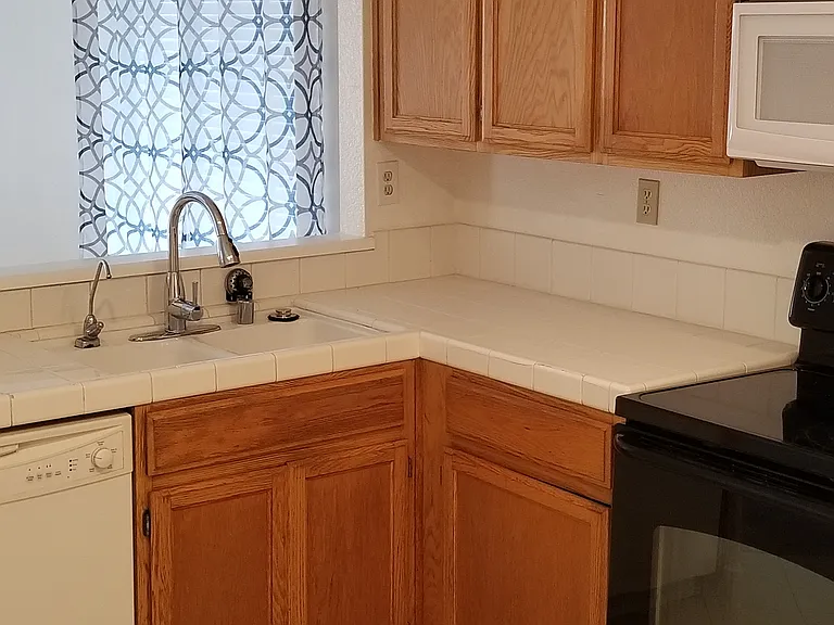 3067 Carey Ln — Photo 10