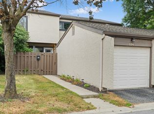 326 Peachtree Ct, Westerville, OH 43081