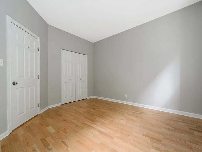 1530 N Throop St #1 — Photo 12