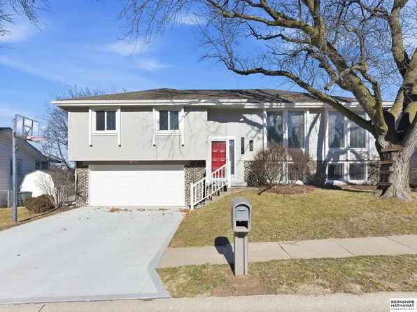 13016 Patrick Cir, Omaha, NE 68164