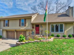 8017 N Lydia Ave, Kansas City, MO 64118