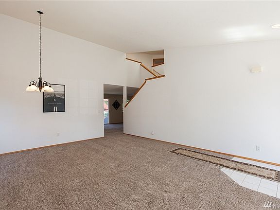 2nd image of 2807 47th St NE